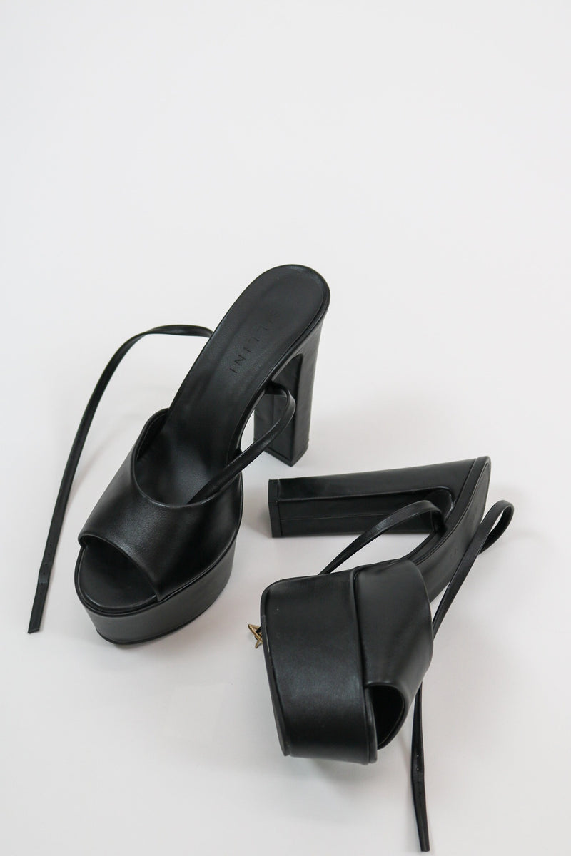 Farley Heel | Black | Billini